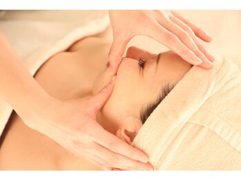 クイーンズ ピュア 新宿本店(Queen's Pure)/温感コルギ