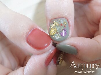 アミュリー ネイル アトリエ(Amury nail atelier)/押し花naill2本パーツ1個込み♪