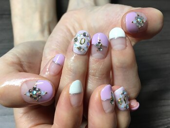 ネイルズティンク(Nails.tink)/イニシャル×ストレートフレンチ