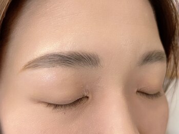 サンサロンセン(sun salon SEN)の写真/大人気HBL（ハリウッドブロウリフト）導入店!あなたに合った施術で目元の印象をUP♪朝のメイク時間短縮◎