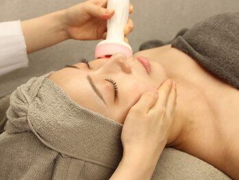 リコロン 銀座(Re:)の写真/理想を叶える&速攻エイジングケア☆リフトアップ&小顔を同時に手に入れる！ホウレイ線・たるみ徹底改善◎