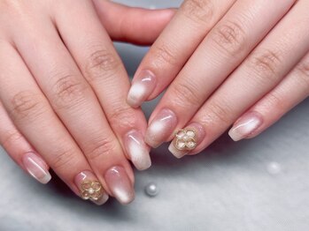 ツィンクルネイル(Twinkle Nail)の写真/自爪を強化しつつ,お手元が美しくキレイに見えるデザイン多数☆ワンランク上の上品オフィスネイルが叶う♪