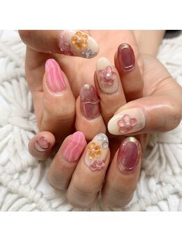 トラスト(Trust)の写真/トレンド～定番まで豊富なデザイン力が自慢♪丁寧なケアと指先を美しく見せるフォルム作りに自信あり♪