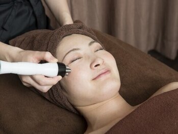 ハイパースリム 水天宮前店の写真/小顔になりたい方必見★お肌の鎮静＆コラーゲン生成促進＆むくみたるみ改善でスッキリ小顔に導きます♪