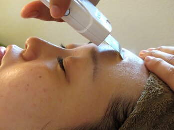 エステティックトモ(TOMO)/超音波毛穴洗浄♪