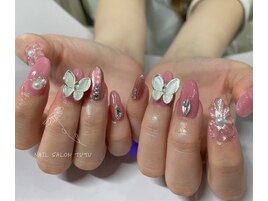 蝶々ネイル