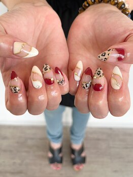 テラス(TERRACE)/ヒョウ柄ネイル