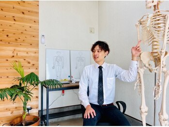 田中療術院 倉吉分院の写真/首・肩のつらさを根本からケア◎痛みの少ない優しい施術で猫背・巻き肩改善へ!