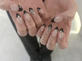 黒フレンチネイル　パラジェル