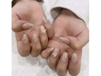 レジアント(Rediant)/蝶々ネイル