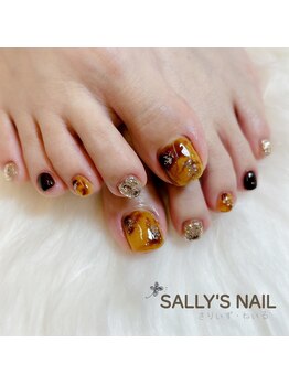 さりぃず ねぃる(SALLY’S NAIL)/秋冬にベッコウフットデザイン