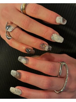 ブラックシルバーニュアンス