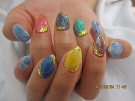 宝石ネイル