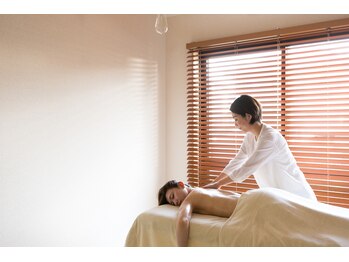 つつむ/美しい背中へ