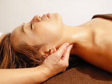 ランコントル(Rencontre)/施術３　デコルテ