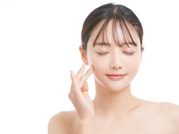 デビ(Devi)の写真/お顔ワックス脱毛で産毛・角質除去&ざらつき・くすみも取れてトーンUP！輝く透明感とスキンケアの浸透◎