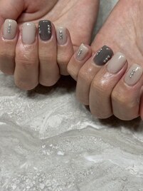 スタッズネイル