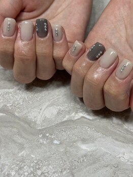 スタッズネイル