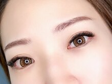 トリッシュ(TRISH)/ボリュームのある華やかな目元に