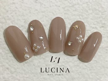 ネイルスタジオ ルキナ(LUCINA)/c-470 大人可愛いビジューネイル