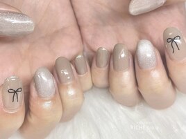 グレージュ×リボンネイル♪