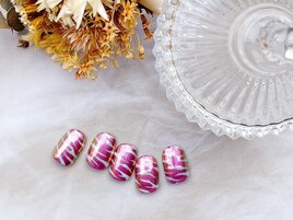 ミラーゼブラネイル