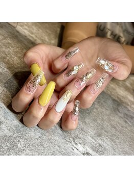 ダリア(Dahlia)/囲みネイル