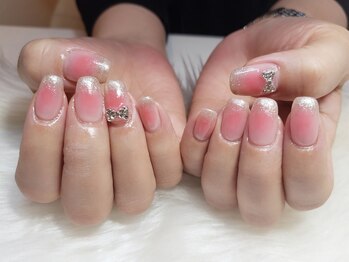 ハーモニー(Harmony)/チークネイル