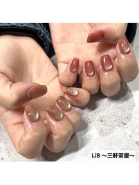 マグネットチグハグネイル