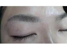 シャイニーママ(Shiny Mama)/剃刀と鋏で細部まで整えます