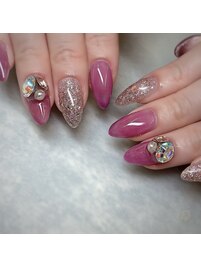 シンプルビジューネイル☆