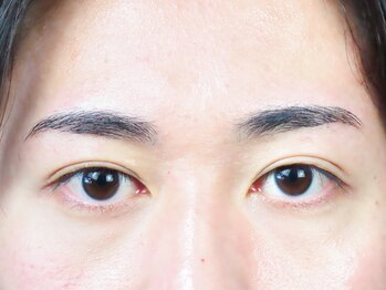 アソビバ サロン 池袋(ASOBIBA salon)の写真/アイブロウマッピング施術で骨格や筋肉に合わせたあなただけの黄金比眉を叶え垢抜け顏へ[池袋/アイブロウ]
