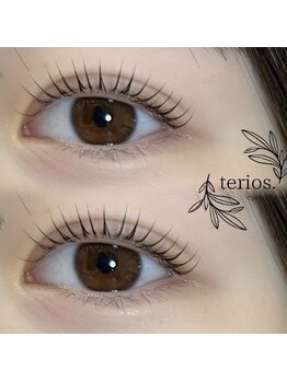 テリオス(terios.)の写真/コーティング仕上げでモチもキープ力もUP!!自まつ毛の負担を最小限に抑え、すっぴんでも垢抜け可愛く☆