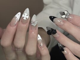 バレエコアレースフレンチネイル