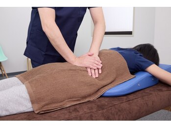 リーフ整体院/慢性的な痛み/痺れ/疲れに