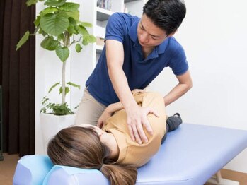 松の木カイロプラクティックの写真/【初回2,000円】迷ったらこれ！全身の歪みを根本から矯正。自分では気づけない不調の原因を徹底ケア！