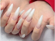クリスタルビューティサロン ジェム(Crystal Beauty Salon gem)の雰囲気（ジェリップでロングネイル）