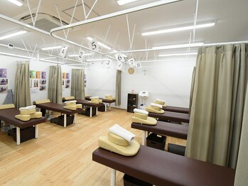 東大宮鍼灸接骨院/施術ベッド