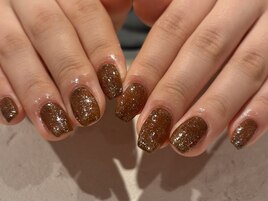 ブラウングリッターネイル