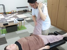 まろカイロプラクティック/施術風景３