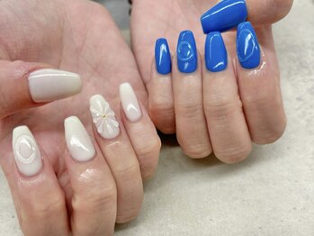 ネイルサロン ドゥ(Nail Salon Doux)/【ラテリア】アシメネイル
