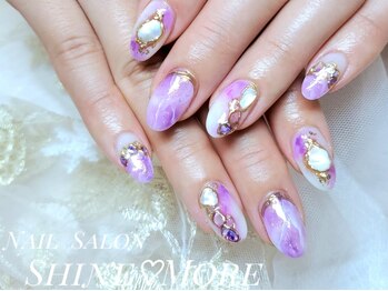 シャインモア(Shine More)の写真/眺めるたびに嬉しくなる華やかな指先に♪リラックスできる癒しの空間で上質な時間をお届け☆