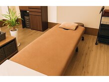 新潟頭痛専門こはく整体院/個室の施術ルーム【完全予約制】
