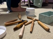 本格足つぼ トキの雰囲気（一つ一つの道具が、体を深部から変えていきます）