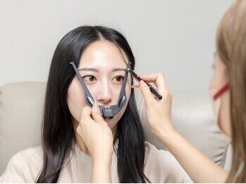 アイ ライク ミー 天神大名店(EYE like me)の写真/【眉毛専門店】#アイブロウWAX¥3700#ハリウッドブロウ¥4800#天神#学割U24#HBL#メンズ#黄金比