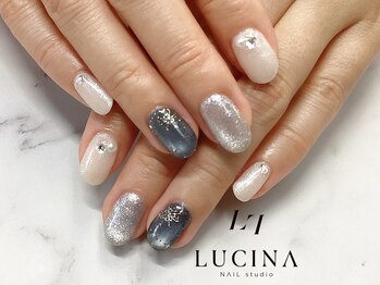 ネイルスタジオ ルキナ(LUCINA)/c-471 大人上品な雪の結晶ネイル