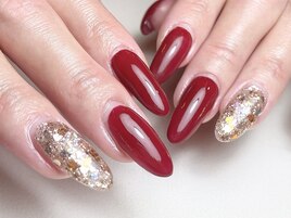 ボルドー＆ホログラムネイル