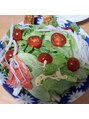 鍼灸院アゼ(AZE) 娘が作ってくれました。トマトが目、ちくわが髪の僕らしいです。