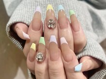 プロテア(protea)/カラフルフレンチにVカット