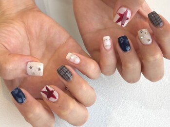 ランド ネイル 博多(LAND)/★個性派design★--Riru